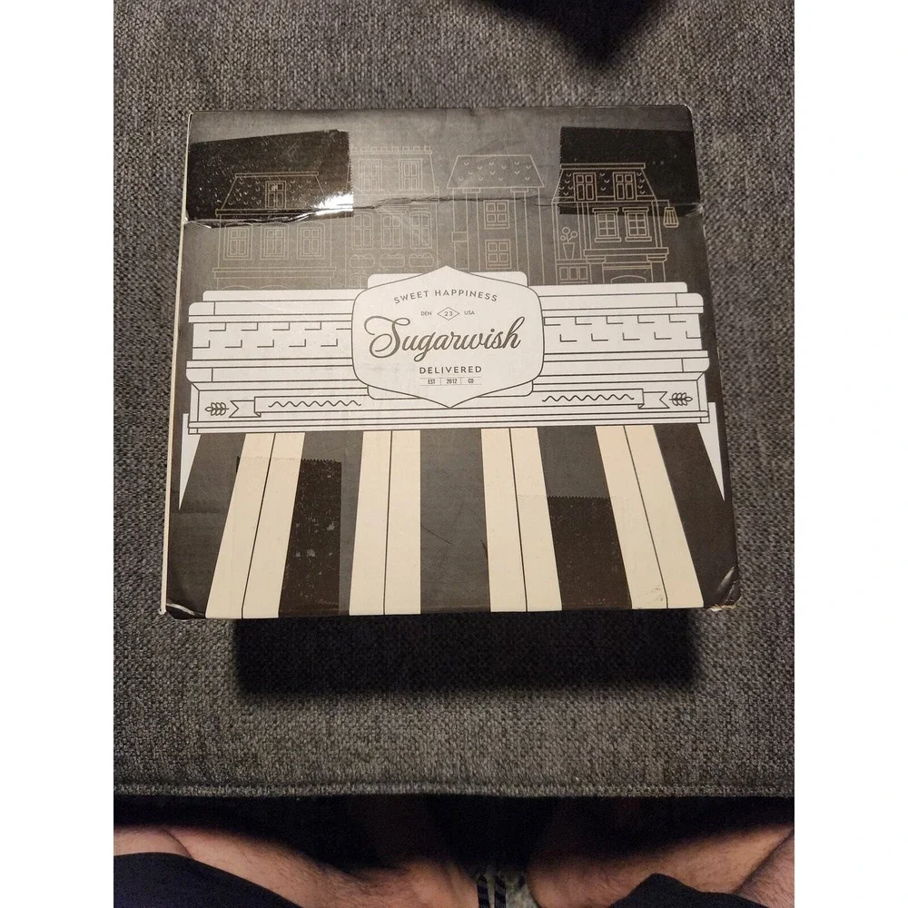 Sugarwish pack candles